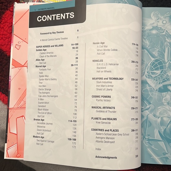 Marvel book - Picture 2 of 3